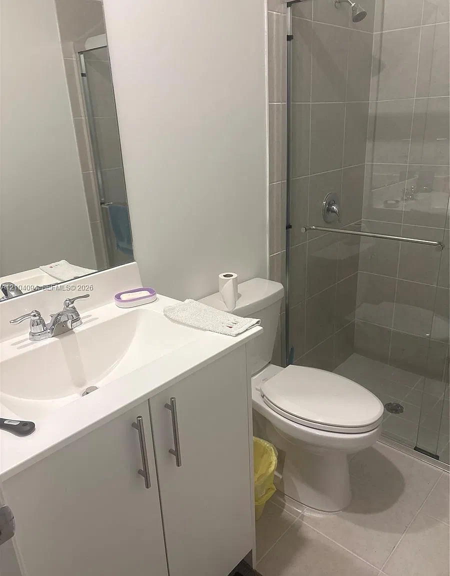 4 bed, 3.0 bath, 1615 sqft, $3,500 — Photo 4