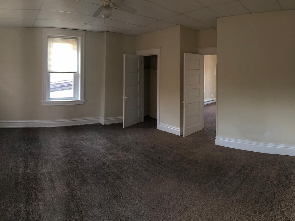 1st image of 415 W Washington St #415