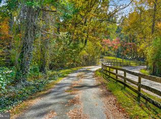 385 Mill Swamp Rd, Edgewater, MD 21037