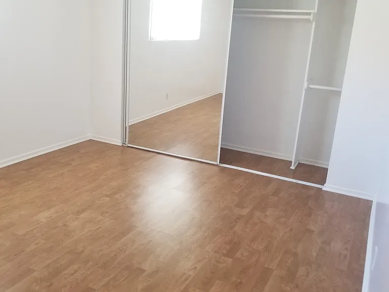 bedroom with closet
