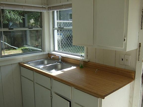2nd image of 2416 15th St APT 6