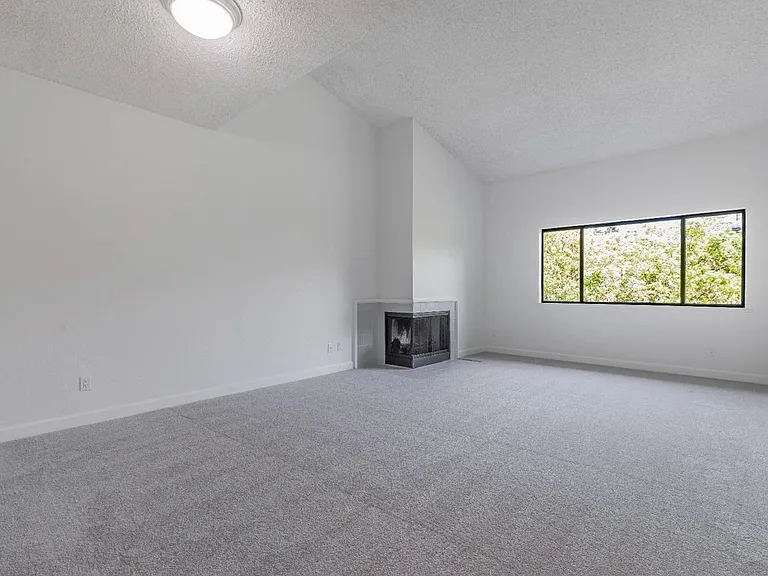 4681 Albany Cir #146 — Photo 13
