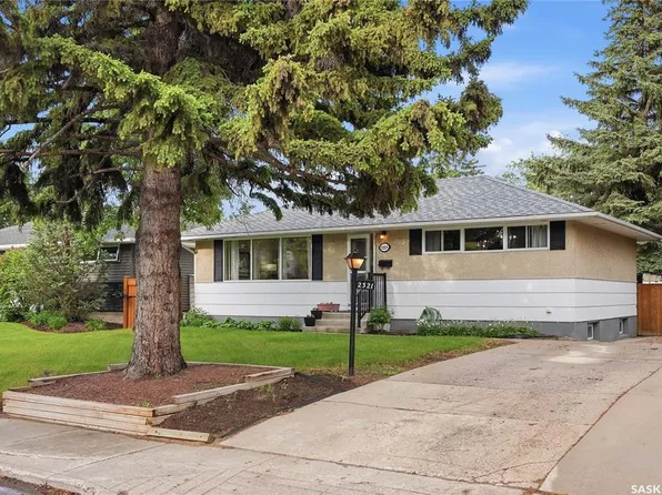 2321 Munroe AVENUE S, Saskatoon, SK S7J 1S4