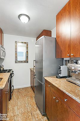 4th image of 170 W End Ave APT 14A