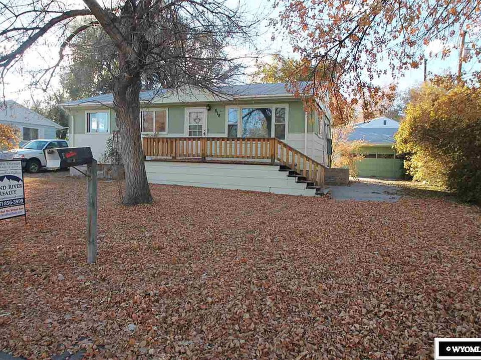 1st image of 818 Yvonne Dr