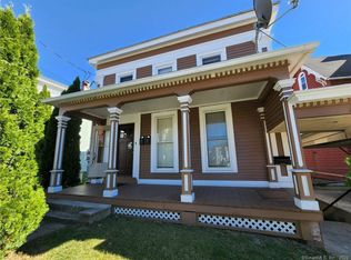 81 Cliff St, Norwich, CT 06360