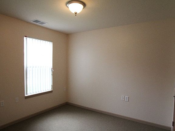 5th image of 309 N Despelder St APT 6