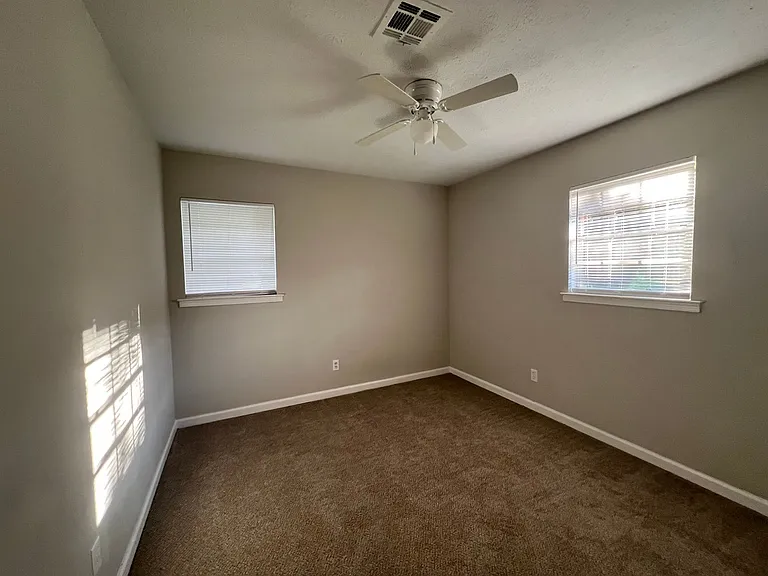 107 Richmond Way — Photo 10