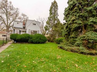 6957 W Nelson St, Chicago, IL 60634