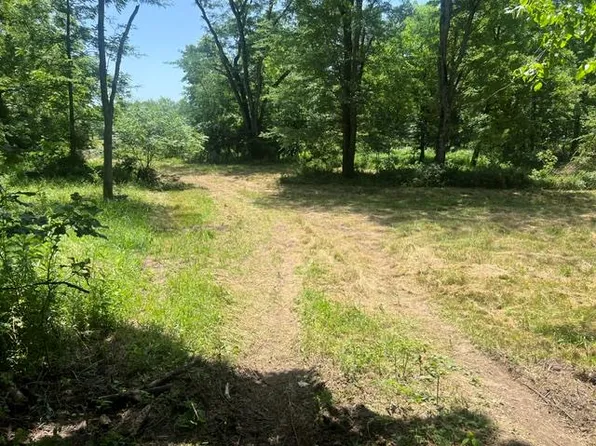 Horseshoe Lake Way, Kirksville, MO 63501