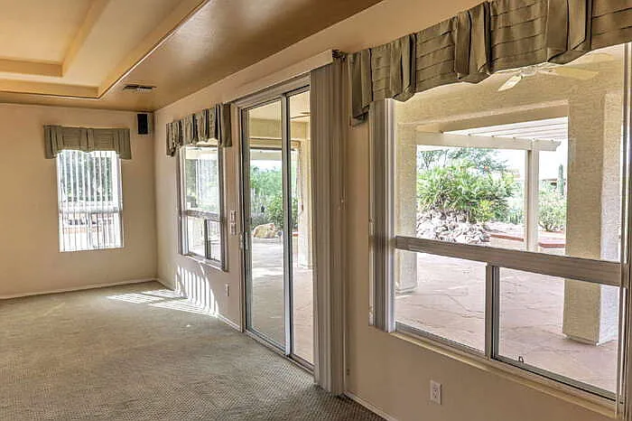 884 N Keyes Rd — Photo 18