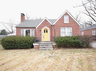 212 W Glendale Rd, Saint Louis, MO 63119