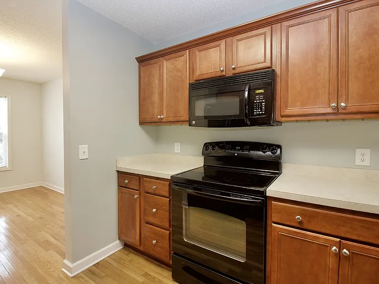 129 Lori Ln — Photo 17