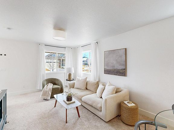 5th image of 825 Prairiestar Dr