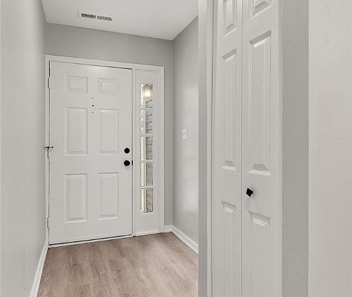 3rd image of 6406 Belcroft Ct