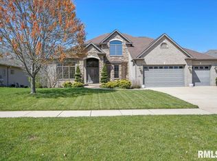 4213 Creek Dr, Springfield, IL 62711