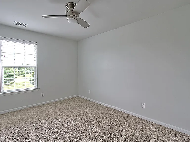 143 Davila St — Photo 21