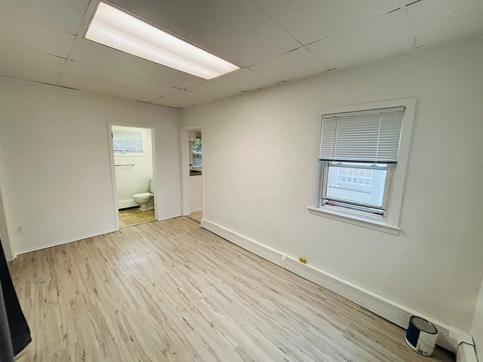 1 bed, 1.0 bath, $2,400 — Photo 2