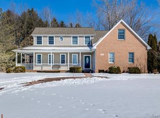 620 West Ct, Saint Clair, MI 48079