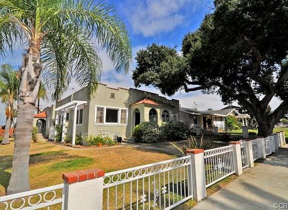2nd image of 802 Cota Ave