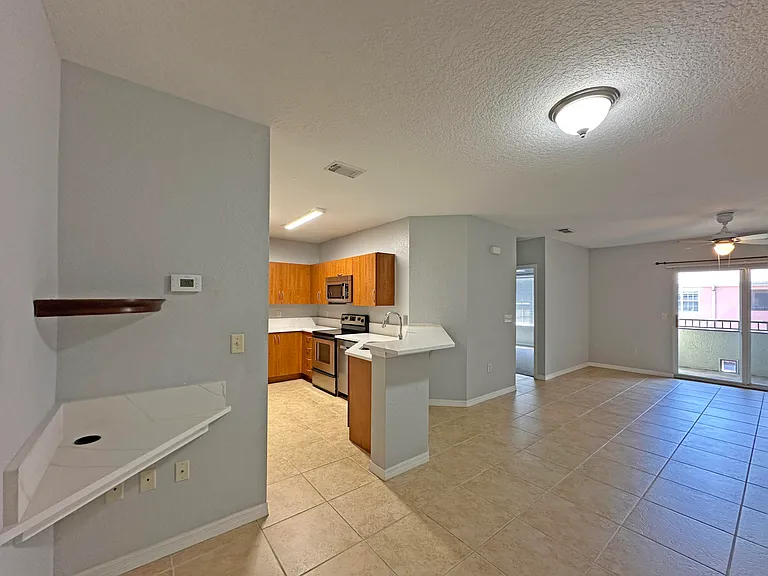 160 SW Peacock Blvd #31-206 — Photo 3
