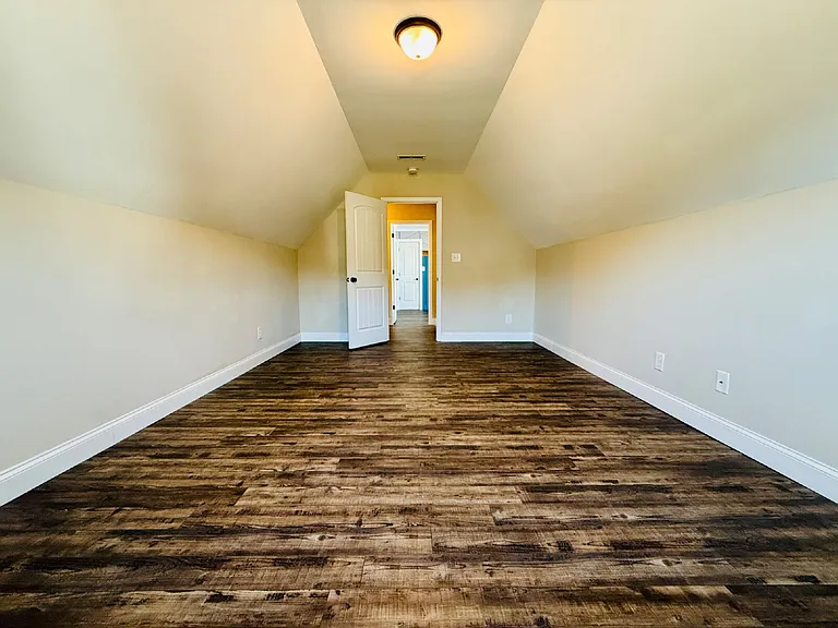 848 Bellingham Way — Photo 9