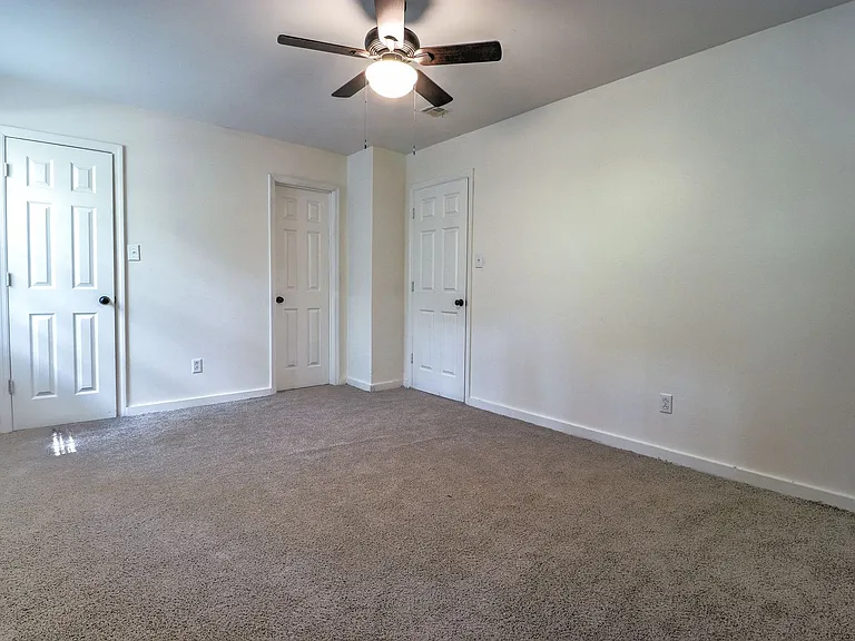 170 Westwood Dr — Photo 25