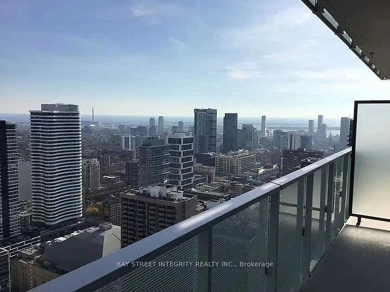 501 Yonge St #4108 — Photo 12