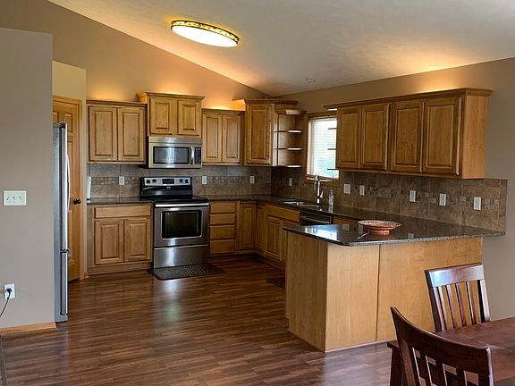 2nd image of 6906 Chandon Dr