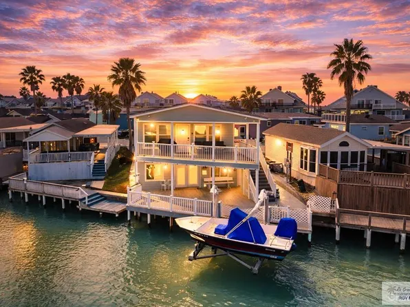 776 E Oyster Dr, Port Isabel, TX 78578