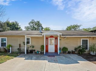 8303 Shady Spring Dr, Gaithersburg, MD 20877