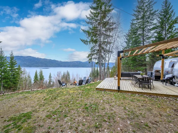 6474 Deer Run Rd, Columbia Shuswap, BC V0E 1M7