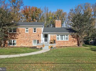 5208 Cedar Rd, Alexandria, VA 22309