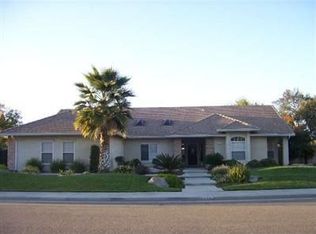 1028 W Audubon Rd, Hanford, CA 93230