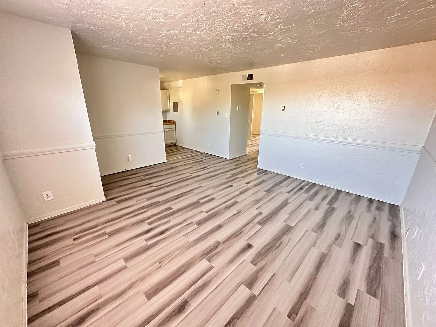 3504 Tulane Dr Ne — Photo 4