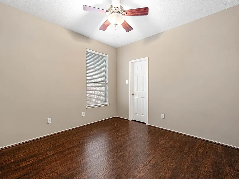 952 Crannog Way — Photo 23