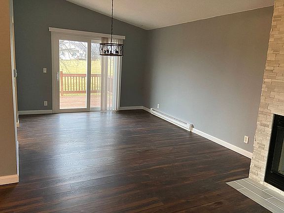 4th image of 141 Skyline Dr