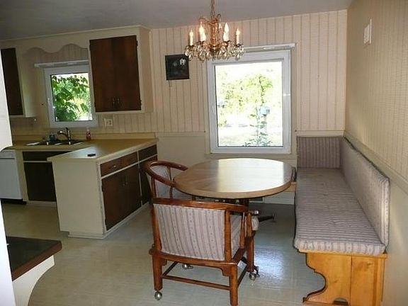 4th image of 206 E Alta Loma Cir