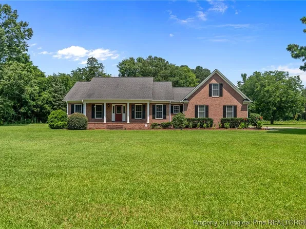 1438 Division Pl, Fayetteville, NC 28312