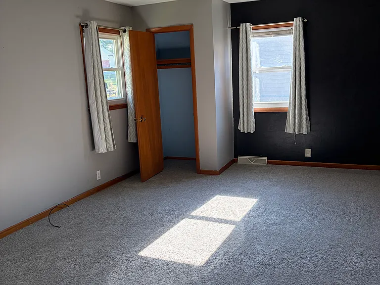1632 Easton Ave — Photo 11