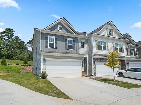 2nd image of 10 Kane Dr