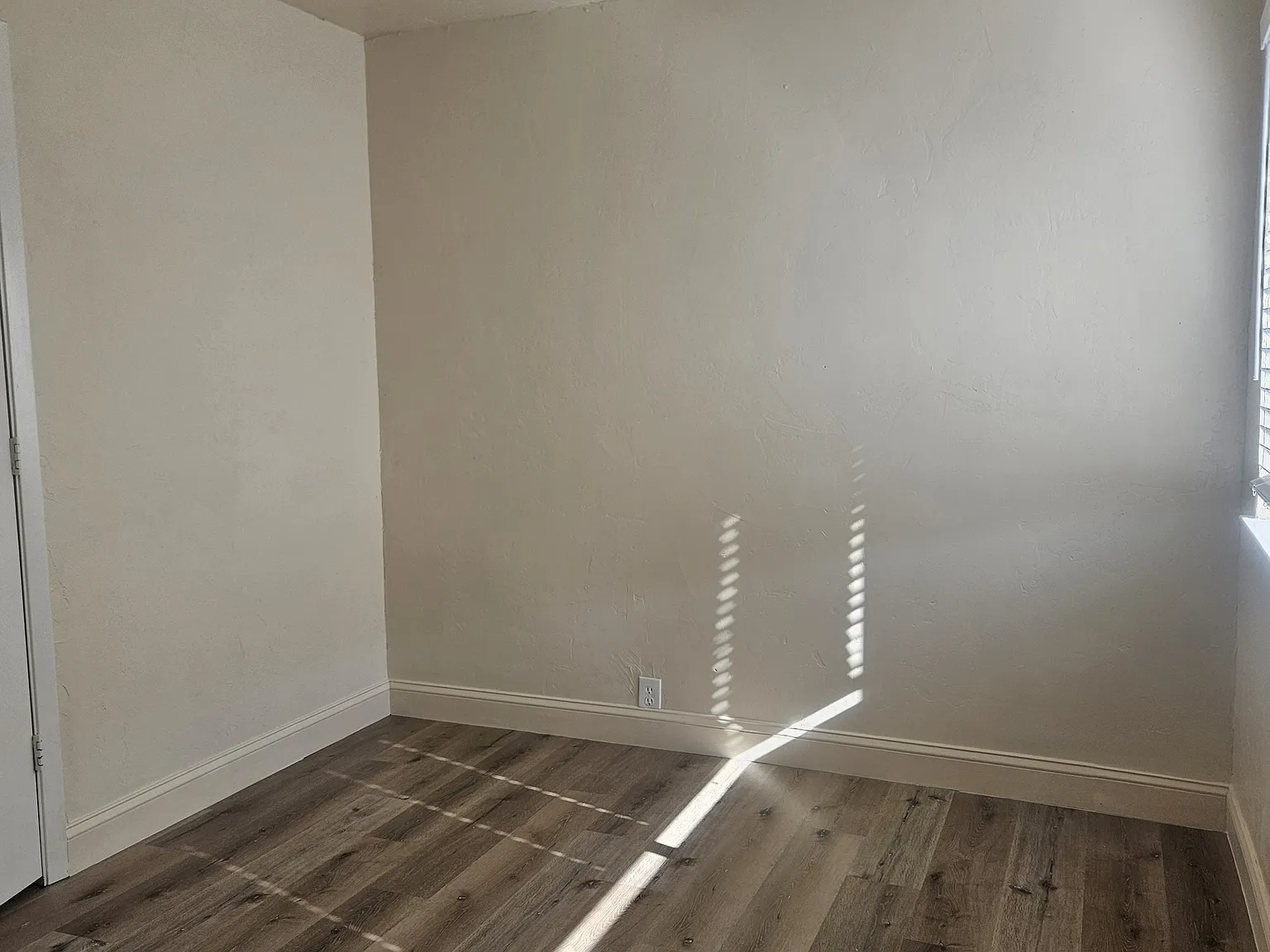 4308 Westminster Dr — Photo 2