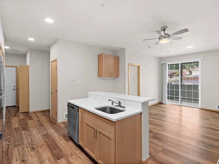 1 Bedroom Deluxe 749 Sq Ft 1 Bedroom Deluxe 749 Sq Ft