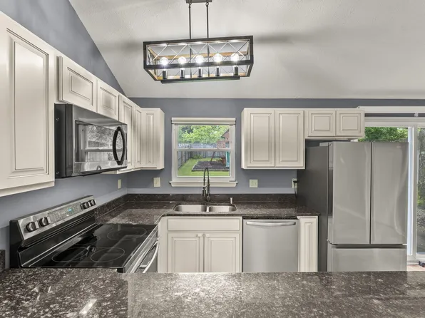 3320 Tahoe Rd, Lexington, KY 40515