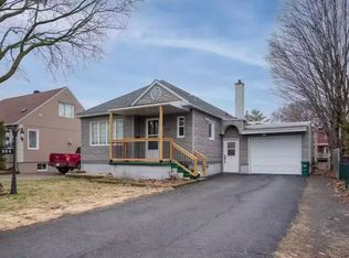 366 Jean Talon St #1A, Ottawa, ON K1L6T9