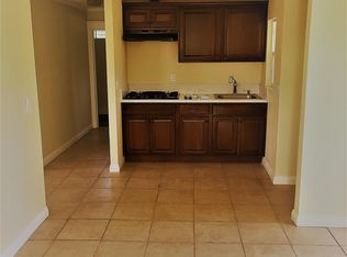 7010 White Oak Ave, Van Nuys, CA 91406