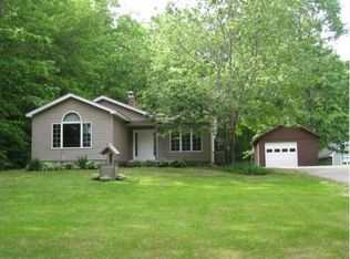 7 Easy St, Litchfield, ME 04350