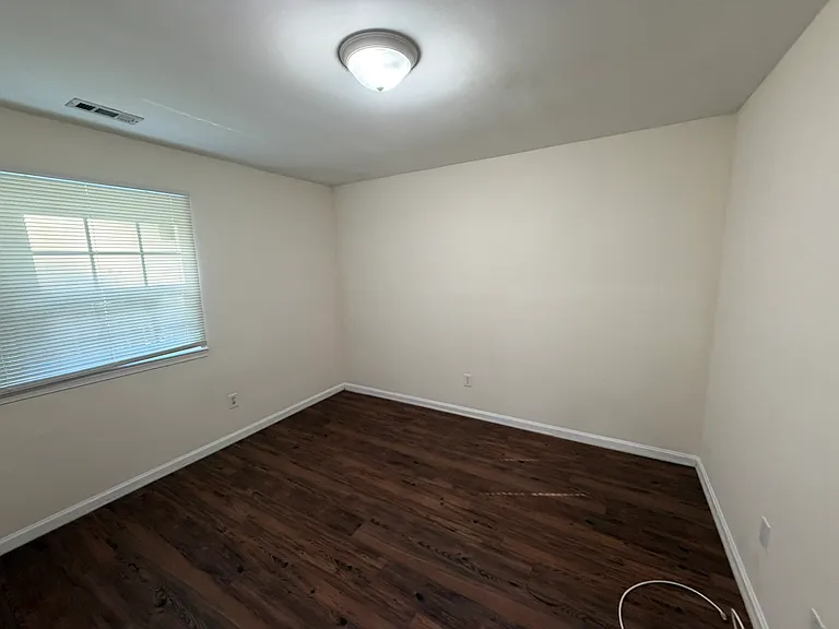 4832 Hollenden Dr #D — Photo 11