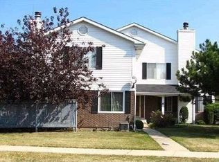 41 Churn Rd, Matteson, IL 60443