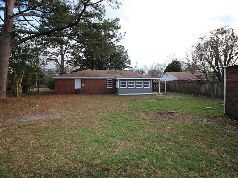 3739 Honeysuckle Ct — Photo 8